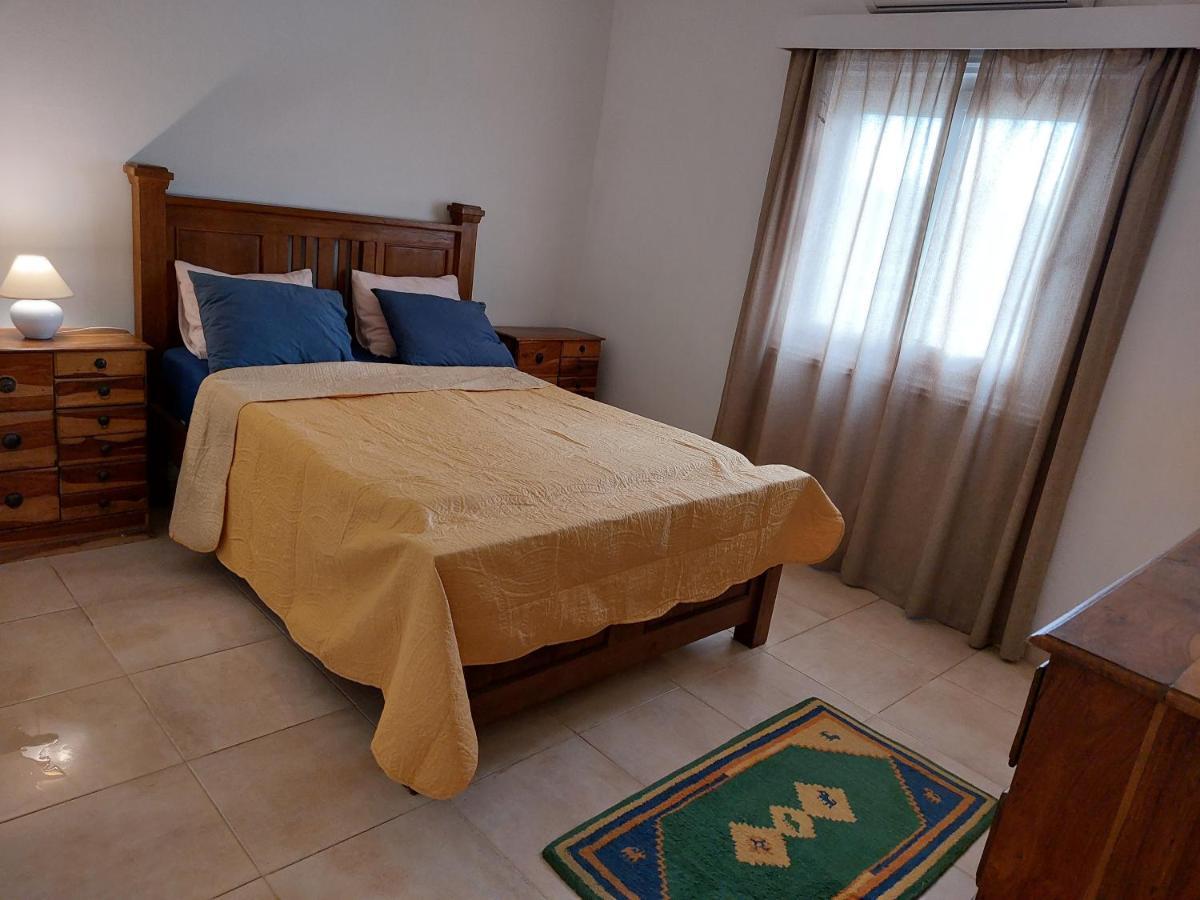 Newly Renovated Apartment In Tourist Area Paphos ภายนอก รูปภาพ